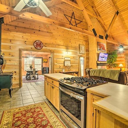 New Concord Quiet, Woodsy Retreat Deck And Kentucky Lake Access מראה חיצוני תמונה